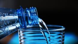 A víz tömege üveg 1,5 liter
